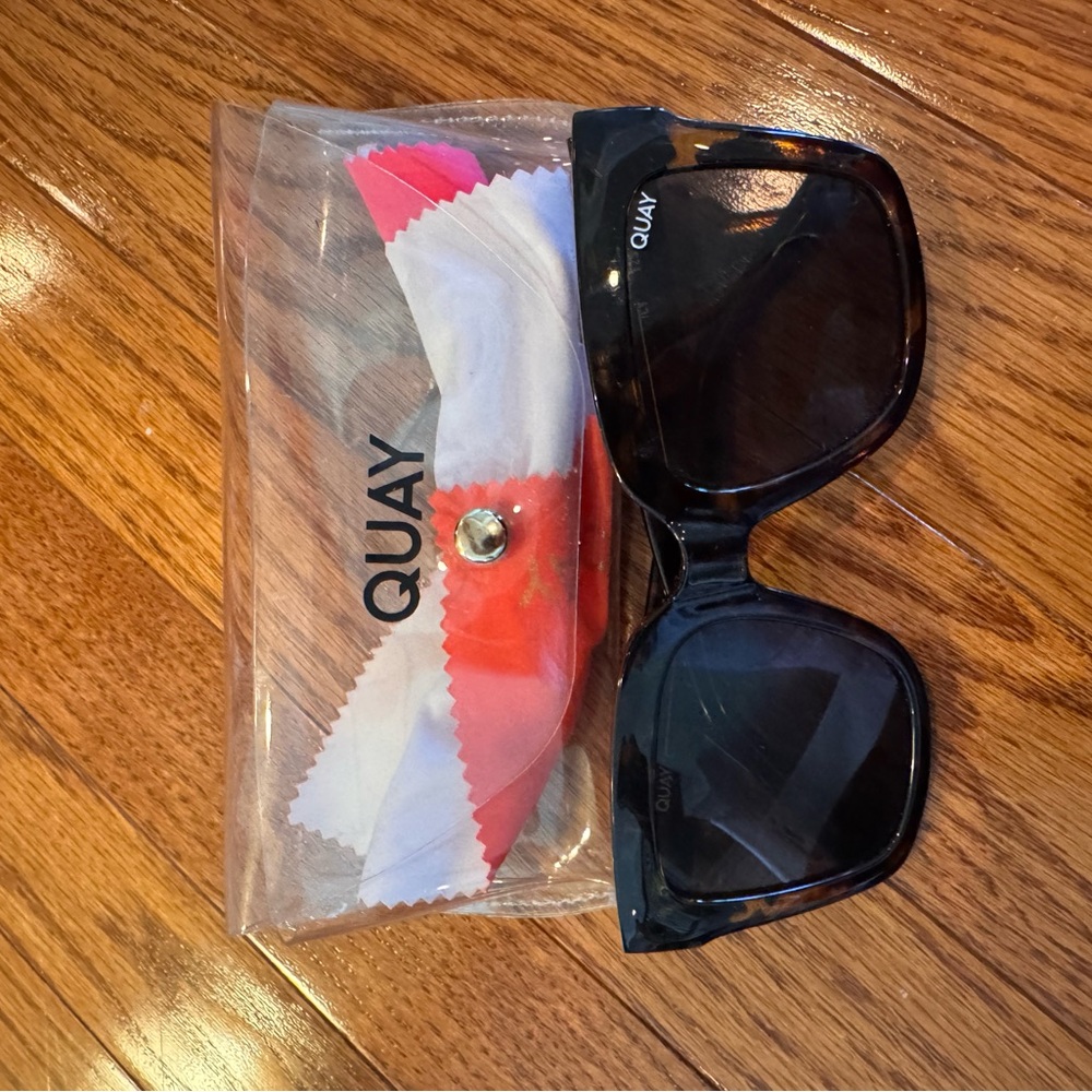 Quay Australia Black Sunglasses